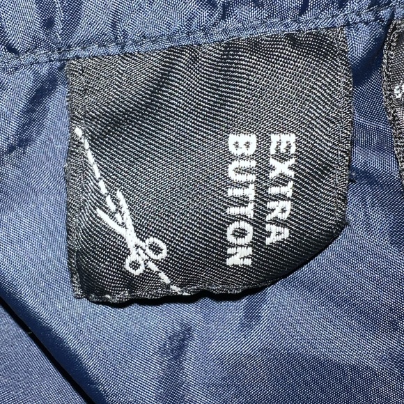 ST. John’s Bay Windbreaker - Picture 12 of 12